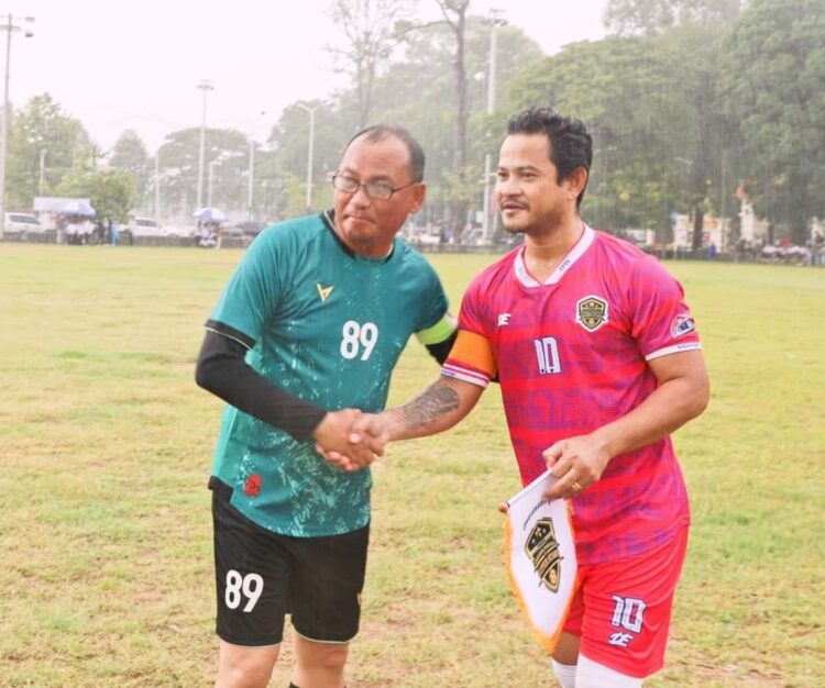 រដ្ឋបាលខេត្តកំពង់ឆ្នាំង រៀបចំការប្រកួតកីឡាបាល់ទាត់ មិត្តភាព