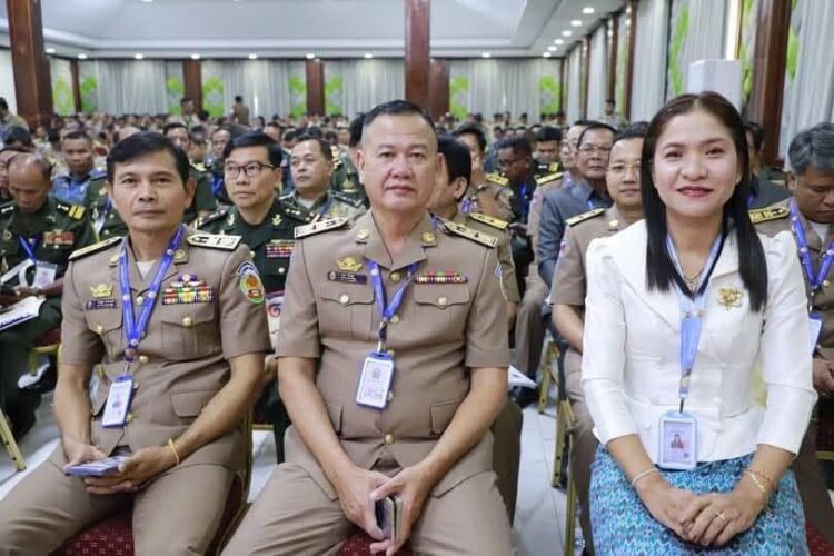 អភិបាលខេត្តកំពង់ឆ្នាំង ជម្រុញអោយសមត្ថកិច្ចពាក់ព័ន្ធ យកចិត្តទុកដាក់លើបញ្ហាសន្តិសុខសង្គម ជាពិសេសស្គែមមិនអោយកើតមានជាដាច់ខាត